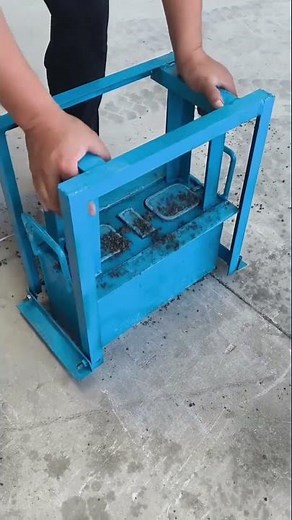 Electric Concrete Hollow Block Machine in Action | Fast Cement Brick Production Process