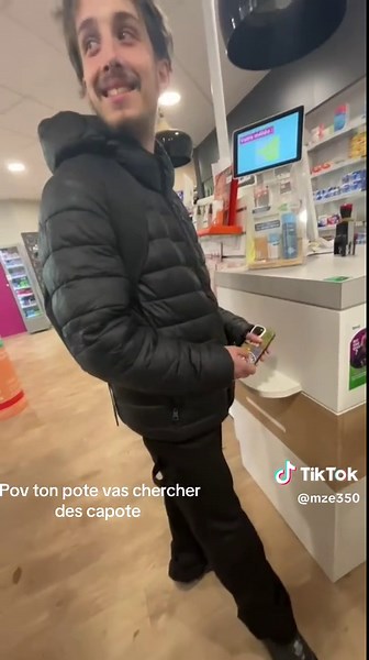 Humour sur les capotes entre amis