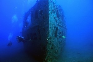 6 Fascinating Hawaii Shipwreck Sites You Need to See