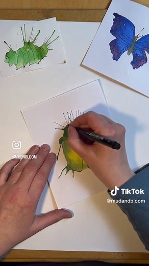 🪲Paint watercolour critters! 🐛 This is a really fun art activity to do with bug-loving kids done by blowing the paint around through a straw! We’ve written a blog post about how to do this which you can link to from our profile 👆 #watercolourpaintingwithkids #artwithkids #insects #blowpainting #mudandbloom