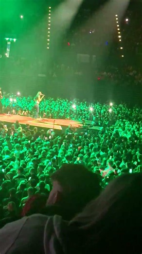 julia wolf uk birmingham performance #lostamerica #juliawolf #mgk #music