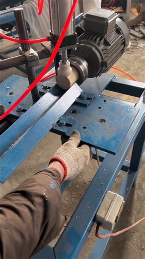 round rod end corner rounding machine for smooth finishes ⚙️#woodworking #roundrod #chamferingmachin