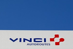 Vinci relève son objectif de cash-flow libre pour l'année