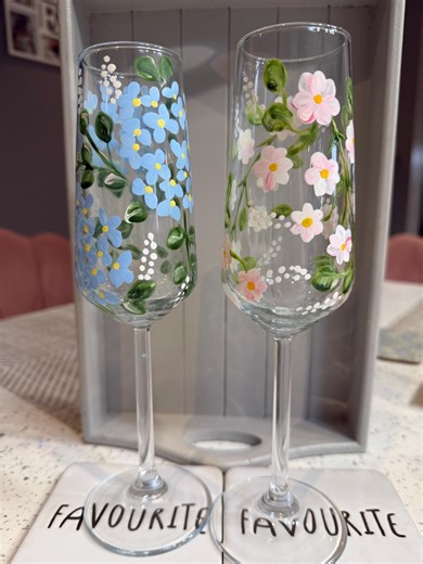 Hand Painted Champagne Flutes Glasses Blue Hydrangeas Blosdom Design Floral Wedding Bouquet Special Gift Bridesmaids Personalise It - Etsy