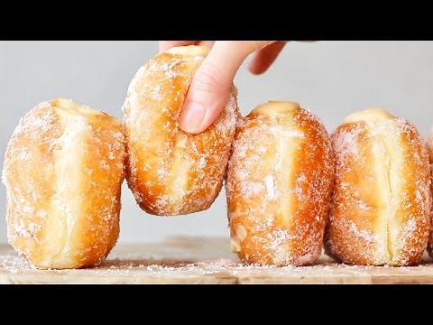 Bomboloni - Traditional Italian Donuts | Bombolone aka Cream Filled Doughnut