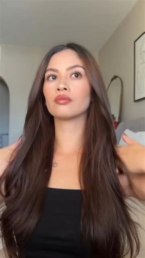 🪩 WINTER SPOILER 🪩 Trust us, all you’ll want for Christmas is this Color Wow Dream Coat Supernatural Treatment Spray! - A powerful, luxury spray that delivers long-lasting frizz control and transforms hair with a silky, glossy finish - Keeps blowouts sleek and smooth even in extreme humidity, with weightless, non-greasy protection that feels like nothing is on your hair - Results last through 3–4 shampoos while providing dual levels of heat protection for healthy, polished strands FFF FRIEND: 