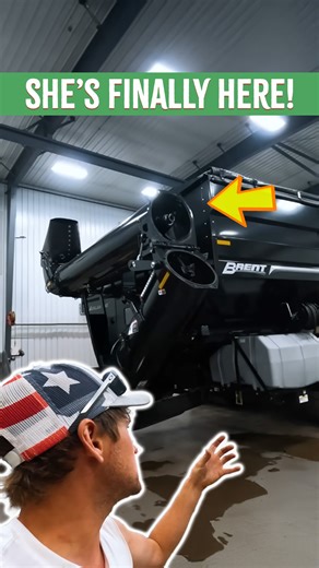 She’s Finally Here! Setting Up the New Grain Cart for Harvest! | Larson Farms