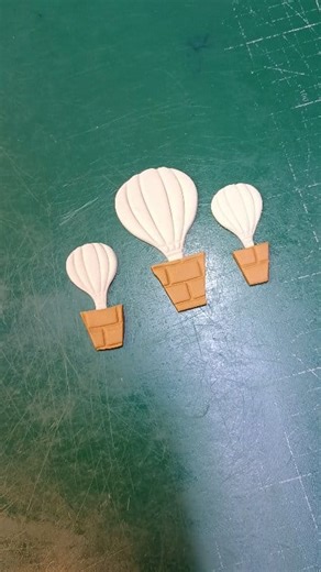 23K views · 285 reactions | How to make hot air balloon / balloon cake / cake topper . . Hi this is a fondant hot air balloon making tutorial . . #hotairballoon #caketopper #ballooncake #fondanttoppers #fondantcake #airballoon #kidsactivities #kidstoys #kidsreels #ajay_kumar0321 Ajåy Kumar | Ajåy Kumar | Facebook