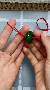 Quick and easy pendant tying guide #diy #crafts #crafting | Diy Bracelet