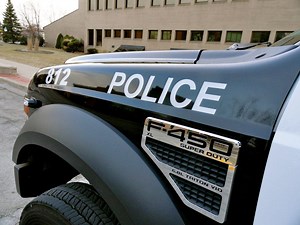 Police Arrest 7 in Hooters Brawl