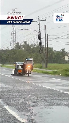 Mga poste ng kuryente sa Daet, Camarines Norte, nagtumbahan dahil sa Bagyong.. | GMA Integrated News