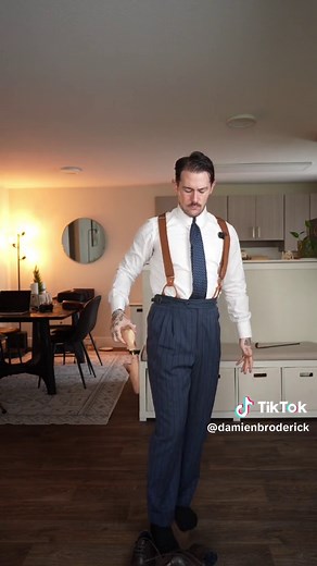 It’s Sunday a 1940s inspired look so #letsgetdressed #damienbroderick #clickclickclap #asmr #grwm #classicmenswear #menswear #brandambassador #vintage #vintagestyle #vintagefashion #vintageclothing #1940s Suit- @bondbrothers_dublin Shirt- @thomasfarthinglondon Collar pin- @thomasfarthinglondon Cufflinks- @thomasfarthinglondon Tie- @serafinesilk Waistcoat chain- @etsy Shoes- @nordstromnyc Watch- vintage omega- @ebay Signet ring- @soulengraver Fragrance- @memo.paris Pocket square- @serafinesilk Ha