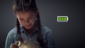 10時間以上稼働できるバッテリーと、最新のインテル® Core™ プロセッサーを搭載したデバイスにアップグレードして、もっと自由に想像の翼を広げましょう。 #インテル #intel https://www.intel.co.jp/content/www/jp/ja/pc-upgrades/latest-pc-upgrades-lebron.html | Intel