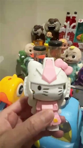 CRYING HELLO KITTY 🤭#trending #hellokitty #toys #craying #shorts