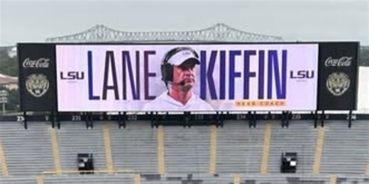 LSU opens signing day with wave of new signees in first hours of Lane Kiffin era
