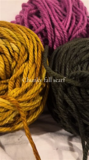 Chunky wool scarf. Love these fall colors. 💕 #crochet #crochetersoftiktok #handmade #fall