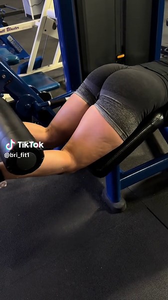 Glutes and hamstrings in the menu td ! #fyp #fypシ゚viral