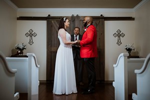 EE Chapel - Everlasting Elopements