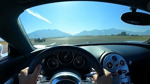 Bugatti Veyron vs Chiron: la differenza in accelerazione è sconcertante