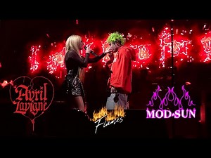 Avril Lavigne + MOD SUN - Flames (Bite Me Tour, Victoria)
