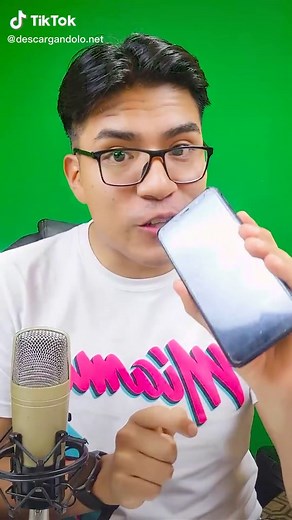 Cómo descargar vídeos de Facebook en el celular 👍 #facebook #descarga...