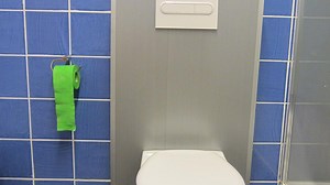 Instalar inodoro suspendido