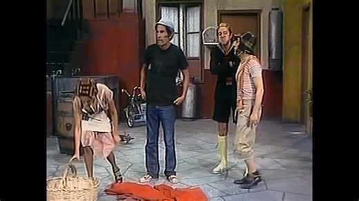 El Chavo del Ocho S3.E10.P1 | Don Ramón wanted to paint his chair yellow, but Chavo's gang continues on giving Don Ramón difficulties, causing the calm to disappear in the village. | Fan Of El Chavo del Ocho