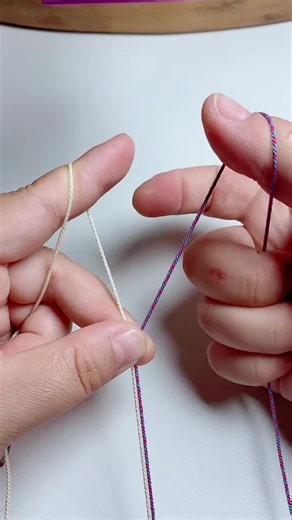Dual-Tone Macramé Knot Tutorial – Hand-Weaving Two Threads