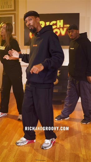 1.8M views · 10K reactions | This Viral class is our IG subscriptions tutorial of the month!! Sign up and learn this for just $0.99 >>> Instagram.com/richandgroovy <<< sign up today!!! #class #beginner #dance | Rich and Groovy | Facebook