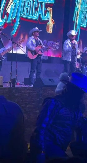 #relampagomusical #parralchihuahua #norteñasconsax🎷 #elmuchachoalegre #elnuevorodeogreeley