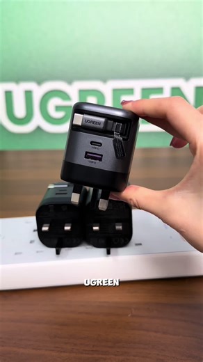 Ugreen Retractable Fast Charger Review