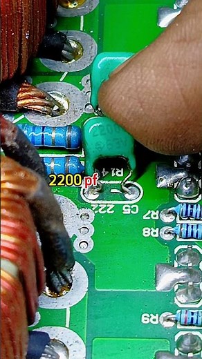 How to read a capacitor value using the two-zero-zero-zero code #capacitor #tutorial #electronics