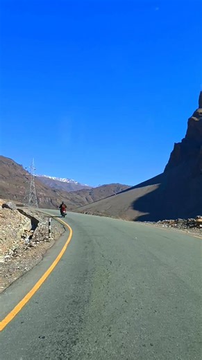 Amazing scenery of Ladakh Road 🌻 | Peaceful Journey