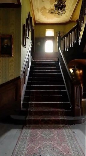 Inside the World-Famous Victorian Mansion on America’s East Coast 😱