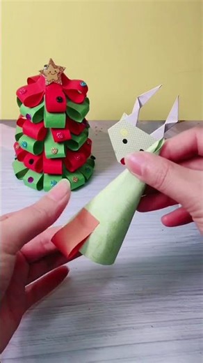 2. 🌸 “এক টুকরো কাগজে বানালাম অসাধারণ ক্রাফট 😍✨”