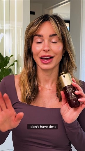 Simplify your skincare routine with Clarins Double Serum. See visibly firmer, more radiant skin in 7 days with just one product. | Clarins