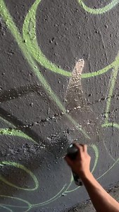 🔥 Graffiti Letters with Leftovers Spray Cans in the Tunnel 🔥 . Full video process ➡️ on my YouTube Channel . Do you like this kind of videos ? Leave me your opinion in the comments below ⬇ . . 🔥 GALLERY LINK IN BIO www.resaksgraffiti.com . Spray Paint From @akagraffiti 🇪🇸 🇵🇹 🇫🇷 🇩🇪 5% DISCOUNT CODE: RESAKAS . . #art #graffitiporn #graffitiartist #graffitistyle #resak | Resaks Graffiti