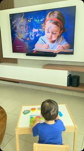 Nuestros hijos hacen más de 700 conexiones neuronales por minuto en sus primeros años de vida. Cuando los exponemos a los entornos y actividades correctas las posibilidades son infinitas. Acompáñanos en la travesía de Escuela “Levantando una generación sana” completamente gratis porque anhelamos que todos puedan recibir las herramientas que necesitan para formar menores de 0 a 18 años sanos en todas las áreas de su vida. (Colocaré el enlace en los comentarios) #UNAVIDAMEJOR | Christy Muller