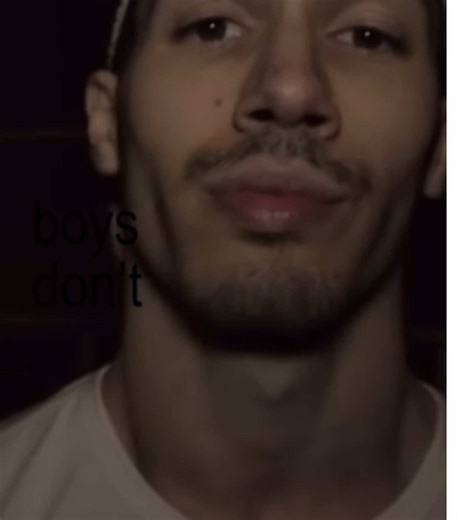 Mes deux styles de musiques en une seule vidéo 💁🏽‍♀️ #nos #pnl #ademo #thecure #fyp