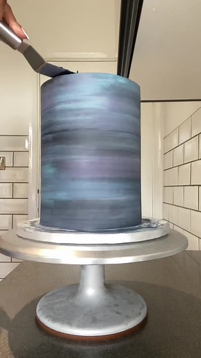 Galaxy-Inspired Cake Decorating Tutorial