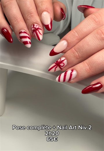 Idées de Nail Art de Noël : Décos Inspirantes