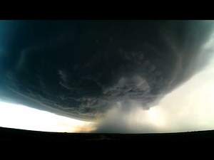 Thunder Dome: Storm Chaser Captures Supercell Timelapse