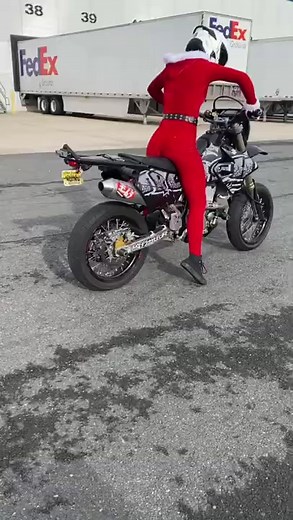 Funny burnout fail #fyp #foryou #viralreels #reelsviral #heavybike #motorsport #reelsfb #stunts #motorbike | Level Up Stunt Team