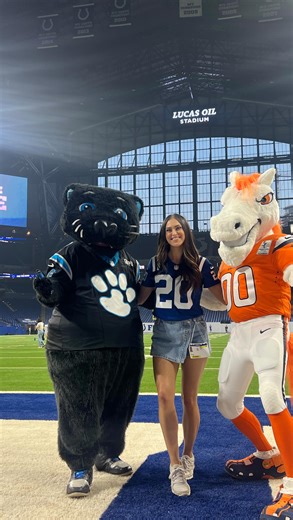Natalie Rose | I can’t escape them . . #dontbeboring #nnapples #nflmascots #mascots #sirpur #milesbroncos #runaway #draft | Instagram