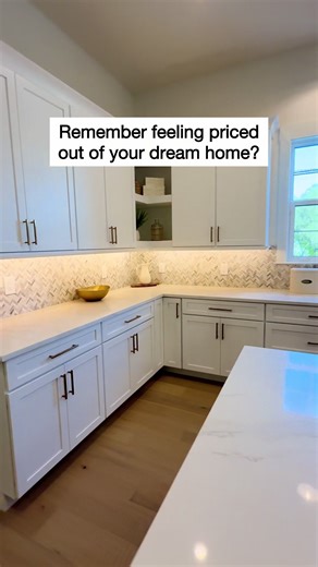 The #1 Trick Buyers Use to Make a High Offer Affordable! ✨✨✨✨The #1 trick buyers use to make a high offer feel affordable… and it’s not what you think. Most people assume it’s all about negotiating the price or waiting for rates to drop. The secret? Structuring the offer strategically to fit your budget without overextending. Here’s how it works: ✅ Flexible closing terms – Buyers sometimes offer a higher price but ask for a slightly later move-in, or negotiate repairs and contingencies to balanc