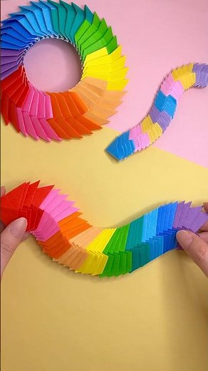【簡単折り紙】くねくねヘビの折り方 Origami Paper Snake 遊べる 工作 DIY #shorts #折り紙 #papercraft #diy #종이접기 #折纸
