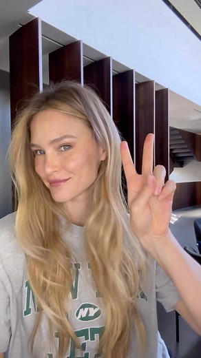 Bar Refaeli on Instagram: "Wake up & make up"