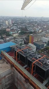 12 reactions | Tower crane operator hello bolo #towercrane #towercraneindonesia #operatormudapunyacerita #alatberat #operatormuda #syp | Aji Tower Carne | Facebook