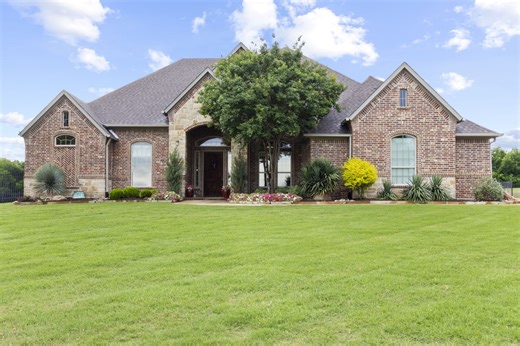 104 Sullivan Way, Waxahachie, TX 75167 - MLS 20952182 - Coldwell Banker