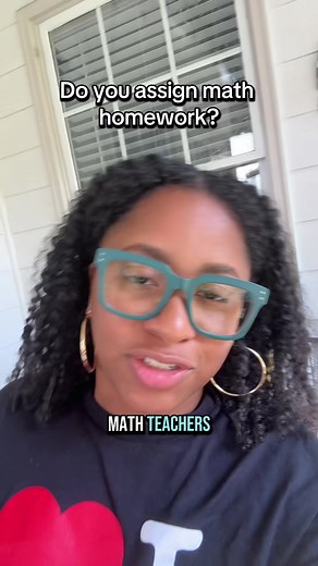 This is what worked for me when it came to managing homework in my middle school math class…do you assign homework? #mathhomework #middleschoolmath